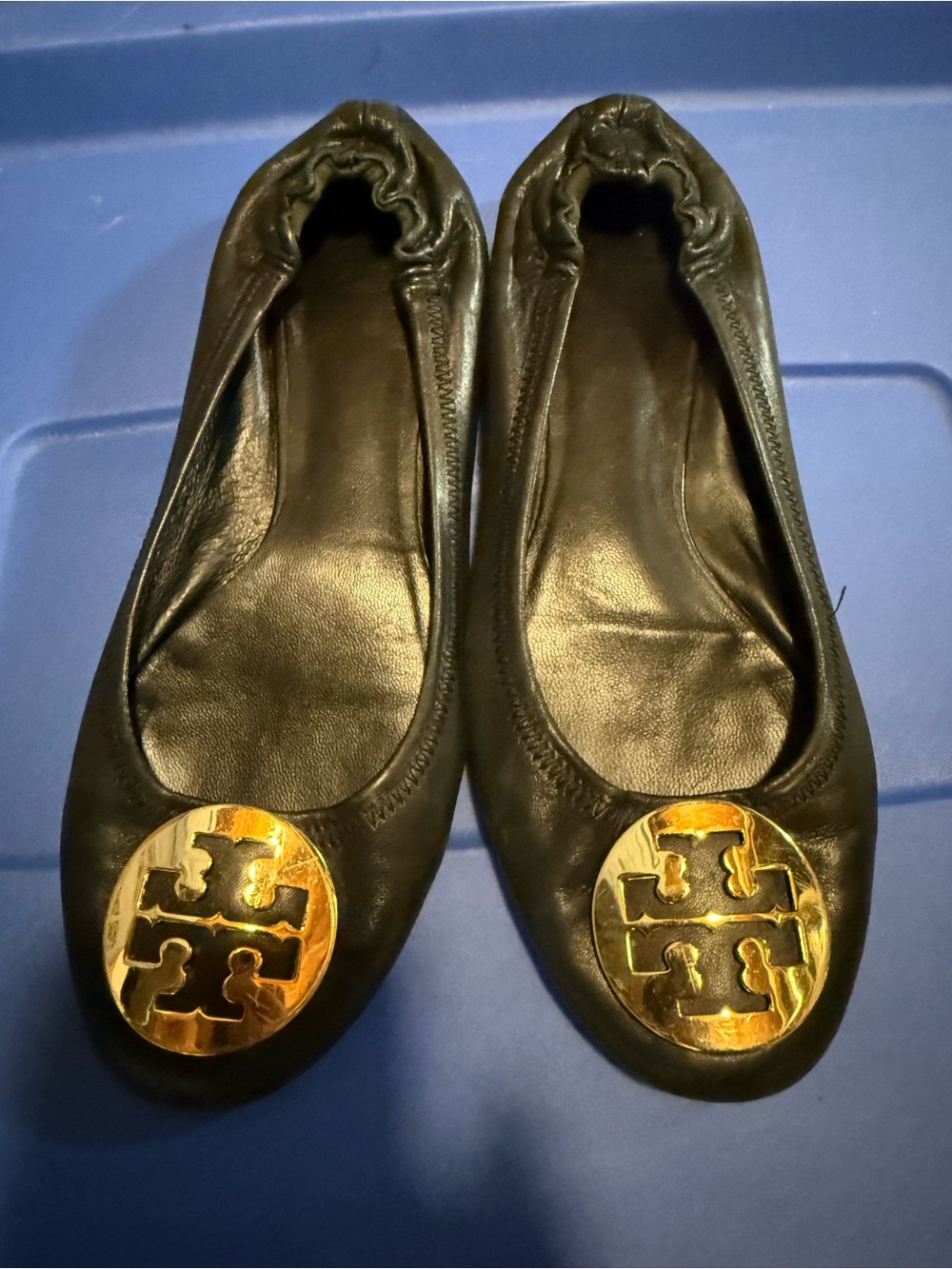 Tory Burch Reva Ballet Flats – Classic Gold Logo Flats size 7.5 black